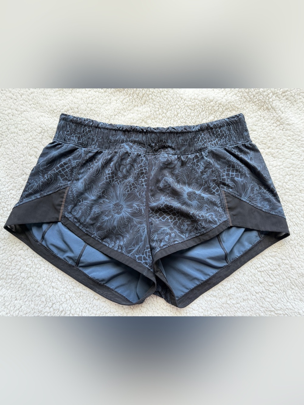 Lululemon Miles Ahead Short